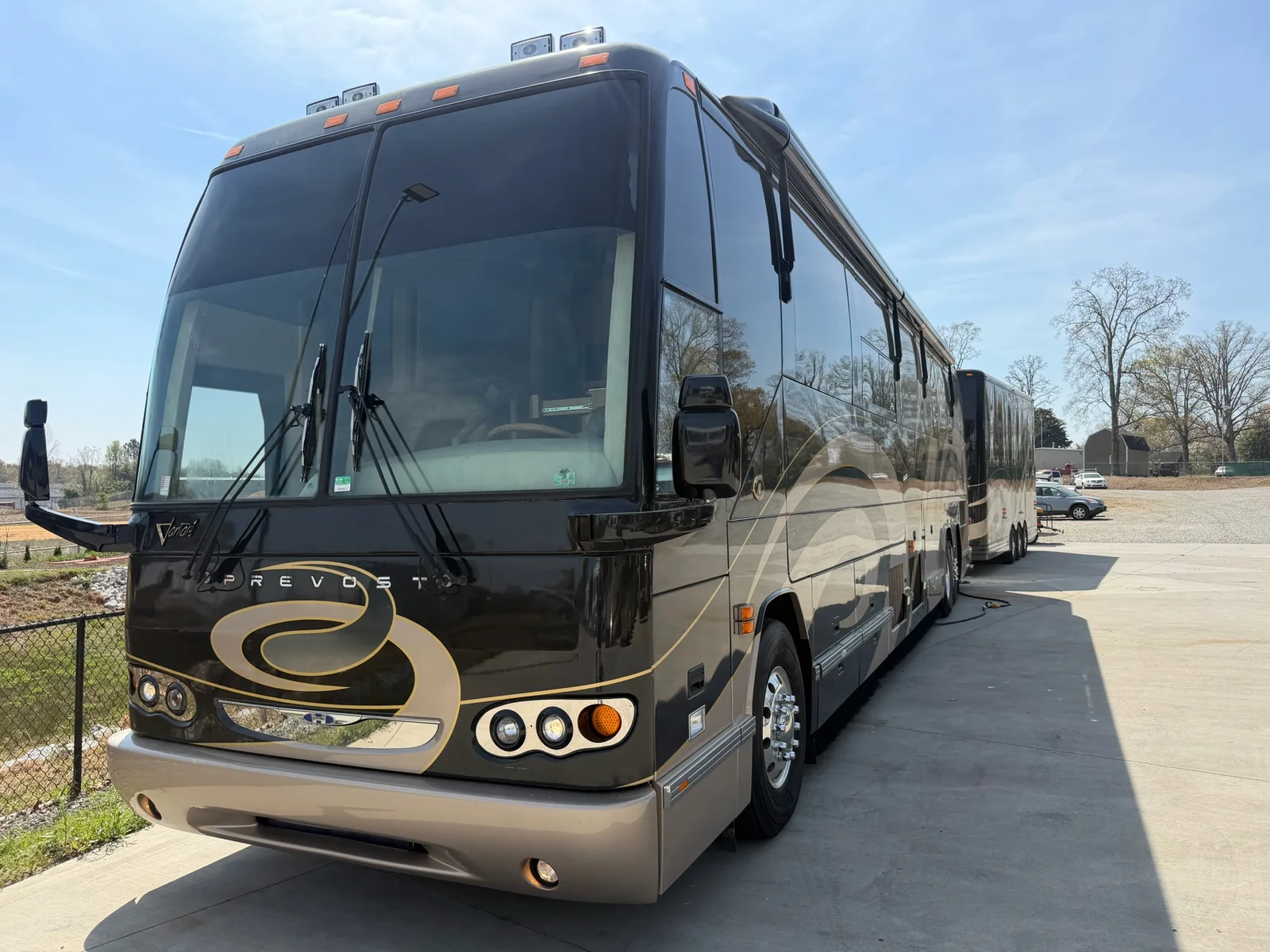 Used 2006 Prevost Featherlite H345